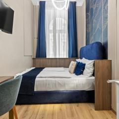 Odeon Rooms I Self Check In I Toilet on the Hallway