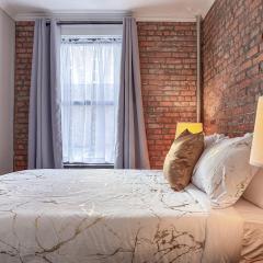 Suite 45 - East Harlem, Manhattan by Monthier