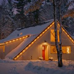 Stratton Ski Haus, Green Mountain Wellness Retreat, Hot Tub & Barrel Sauna