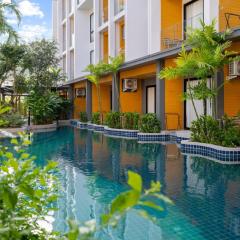 Wyndham Garden 1220 • Modern Studio Next to Naitho