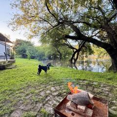 Honeypot Fly Fishing Eco Chalet