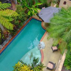 2BR Ground-Floor Gem, Walk to Everything, 2 Pools