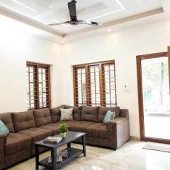 PATHIRAMANAL Service Villas