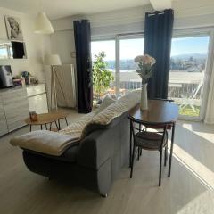 Studio cocoon avec vue sur le Beaujolais