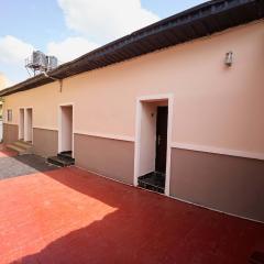 JOHNNYS HOTEL & EVENT CENTRE kABBA