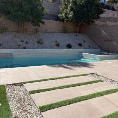 Spacious 5 BDRM 4 BTH with Pool & Spa