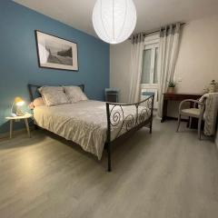 Chambre cosy entre ville et campagne