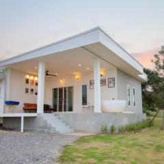 Baan White House At Mine Hills Zone2