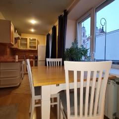 Rehouse, Vilniaus 45