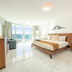 LUX Studio ON Beach with Parking & Gym at ESJ