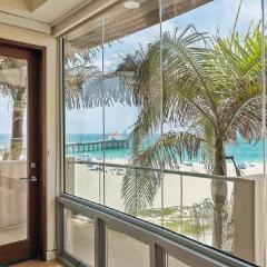 Luxury Four-Bedroom Oceanfront Townhome With Panoramic Pacific Views