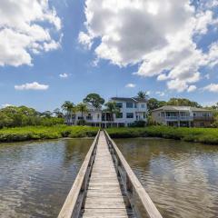 4B Waterfront Game Room Pool Hot Tub Dock