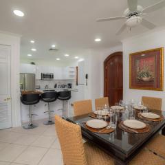 Colina 5D - 3 bdr 2 bath Family