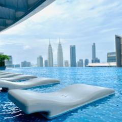 Eaton Residences Signature Stay