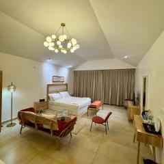 Feliz by slowlane stays