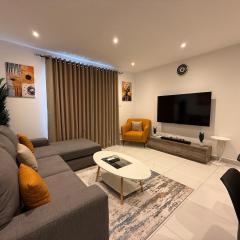 1 Bd Apt in East Legon Loxwood House with Gym & Pool