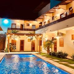 Suítes duplas e triplas com piscina em Fortim