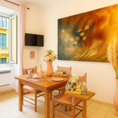 Colosseum window 1800-Romantic apartment Rome