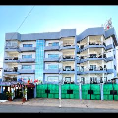 Appart'hôtel Micheline Suites, Bastos