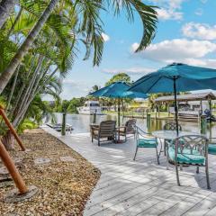 4BR 2-5BA Waterfront Oasis w Pool and Dock
