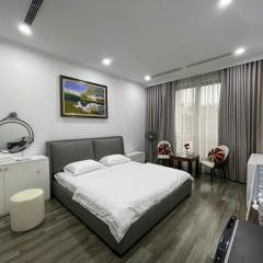 Moonlight Stay Tay Ho