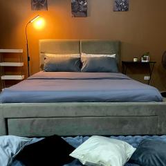 XYz's Condo Quick Walk To NAIA T3 Via Runway Manila