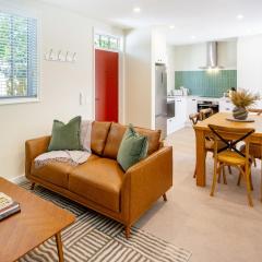 Sydenham 2BR New Build, Parking, Games Room