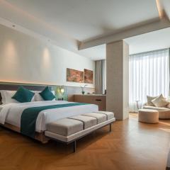 Oriental Elegant Hotel