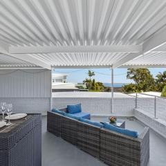 Galoola Hidden Gem - 2,97 Galoola Drive, Rooftop outdoor area with spectacular views, Wi-Fi and air conditioning.