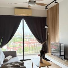 Emporis Kota Damansara Happy Comfort Stay