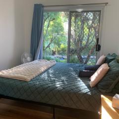 Amazing Stunning Garden View King Bedroom with shared bathroom at MC 2079