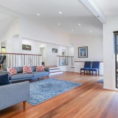 'Treetops On The Bay - Water Views' by HolidayCo