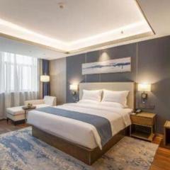 The Long Red Hotel Daye Huangshi