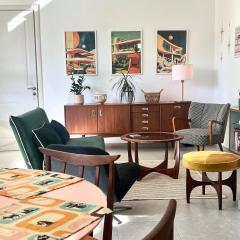 60s-Style Coastal Retreat Minutes from the Beach