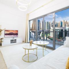 Luxury 1 Bedroom Full Marina View, Sleeps 6, 1 Min to Metro