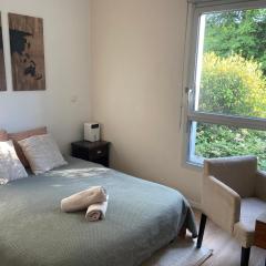 10 min from Paris AND close to Metro