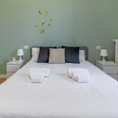 Lux Apartment Near Center 2 Bedrooms Free parking