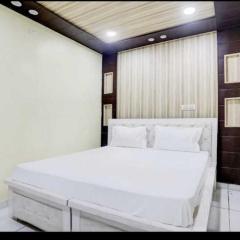 SPOT ON Isshu Hotel And Restaurant