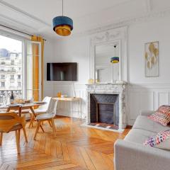 TBS 321 - Superb apartment with Eiffel Tower view
