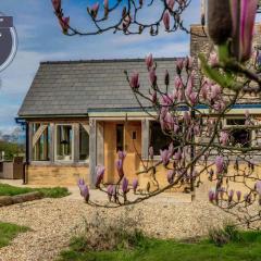 Honeysuckle Cottage - Hot Tub Packages Available