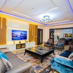 Luxury 4 bedroom Duplex with a pool