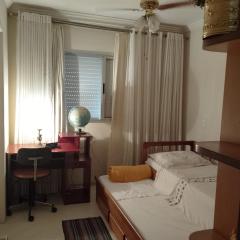 Quarto De Luxe Silver