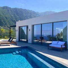 Elysium São Vicente - Designer Villa with Ocean View, Heated Pool, Jacuzzi & Sauna