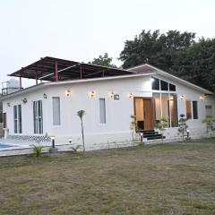 Cyber Farm - Premium 3BR Farm Stay with Curated Experiences