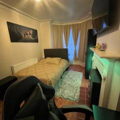 accommodation near Luton city centre