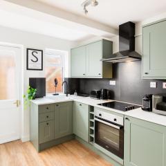 Stylish 2-Bedroom Townhouse in Stratford upon Avon