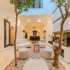 Riad Jebly - Exclusive - Panoramic View Rooftop , Pool & Breakfast - 10 min walk Jemaa El Fnaa