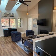 Upscale Two Bedroom Mountain Retreat