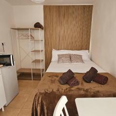 Estudio para pareja en Jaén