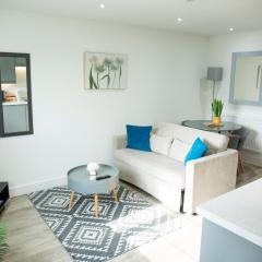 Bridge House Apartment - Free Parking & Wi-Fi